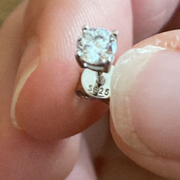 NIB Sterling Silver Moissanite Studs - Picture 8 of 10